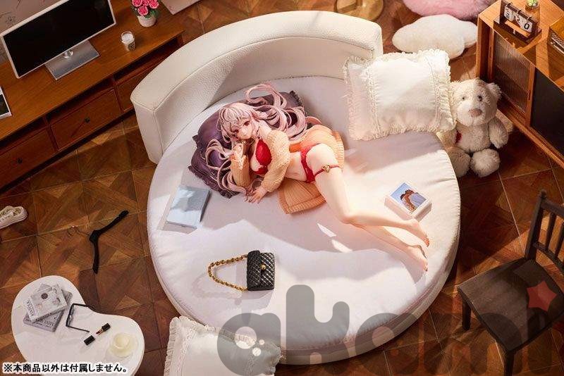 Plum Makia 1/7 Figure - 1