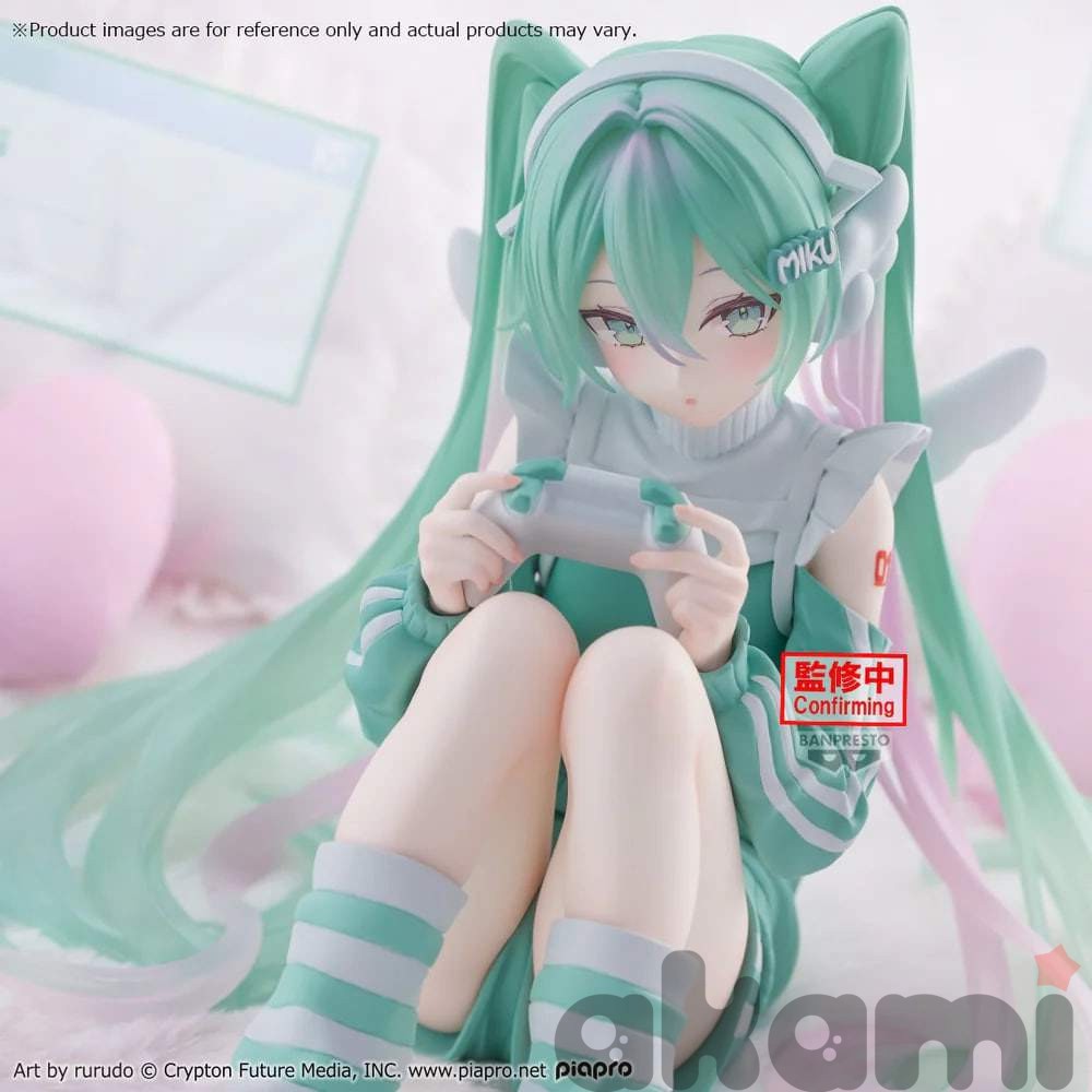 Hatsune Miku Holiday Memories Figure - 2