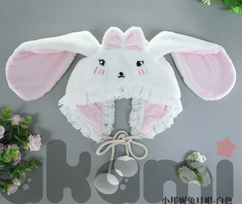 Шапка кролик с кружевом и помпонами cd760 shg13